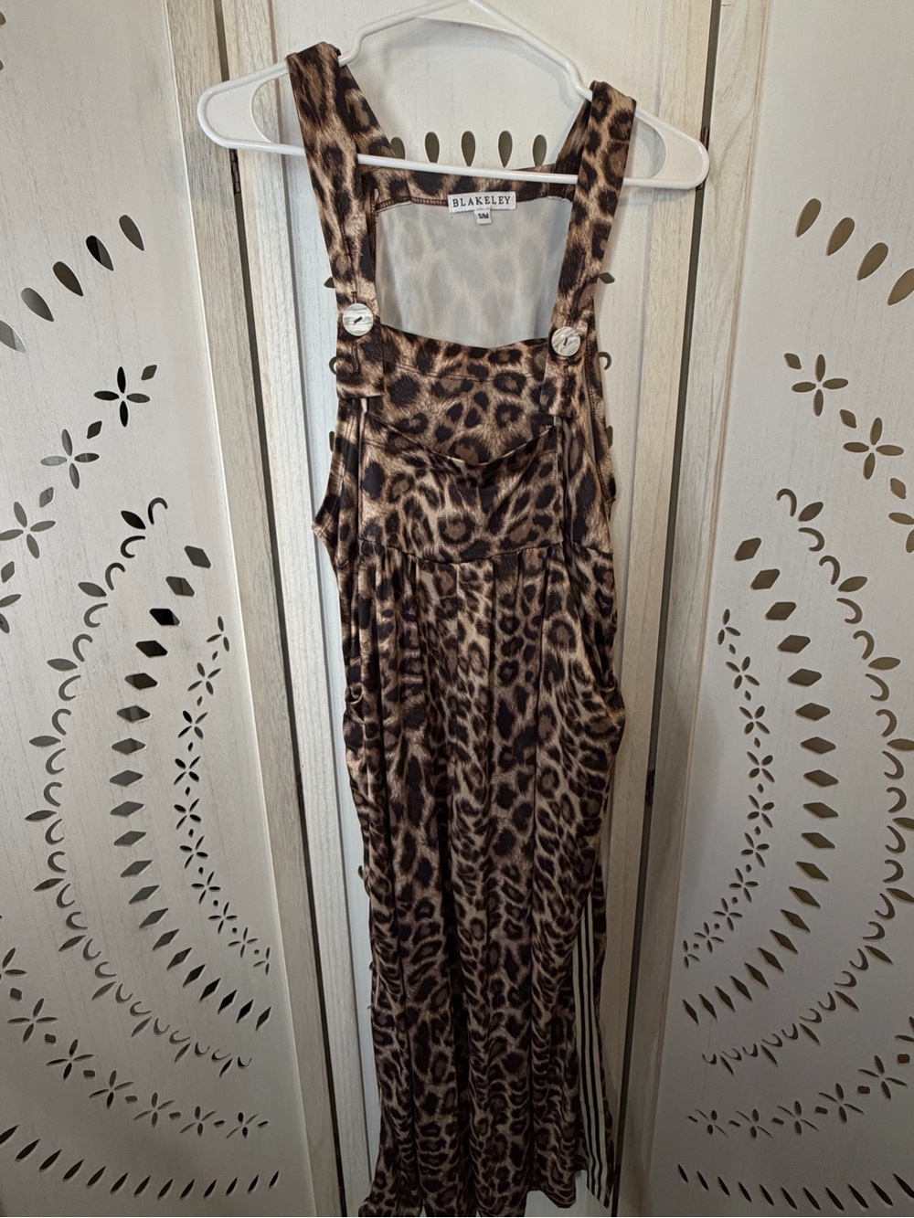Blakeley Leopard Print Adjustable Strap Jumpsuit - Picture 5 of 16